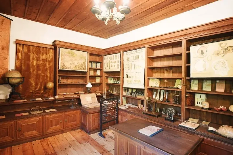Експозиция "Книгоиздаване в България 1 d0b5d0bad181d0bfd0bed0b7d0b8d186d0b8d18f d0bad0bdd0b8d0b3d0bed0b8d0b7d0b4d0b0d0b2d0b0d0bdd0b5 d0b2 d0b1d18ad0bbd0b3d0b0d180d0b8d18f