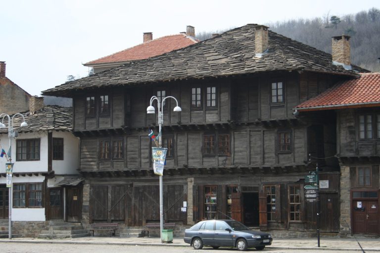 Лафчиева къща