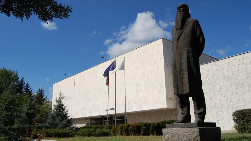 Художествена галерия "Владимир Димитров Майстора" 1 d185d183d0b4d0bed0b6d0b5d181d182d0b2d0b5d0bdd0b0 d0b3d0b0d0bbd0b5d180d0b8d18f d0b2d0bbd0b0d0b4d0b8d0bcd0b8d180 d0b4d0b8d0bcd0b8d182
