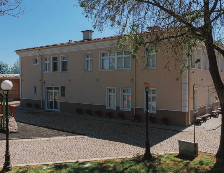 Художествена Галерия Дечко Стоев
